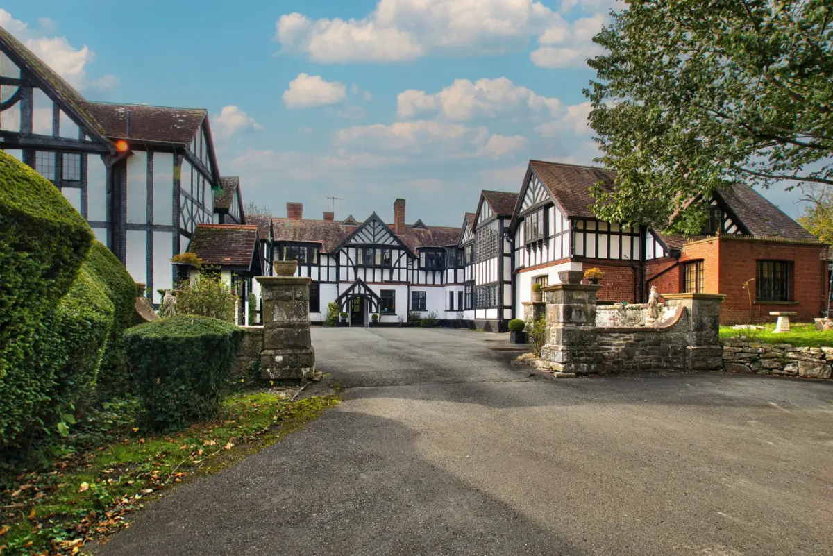 Caer Beris Manor by Group Retreats