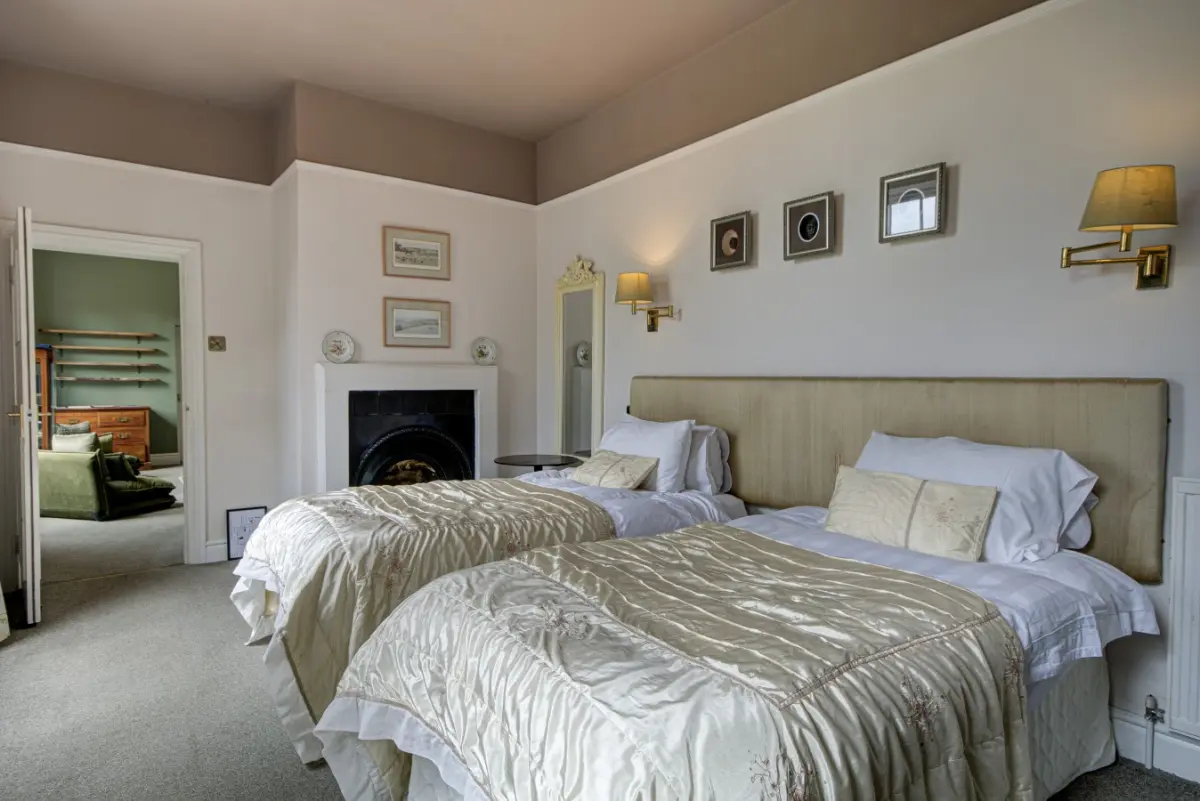 Skendleby Hall by Group Retreats