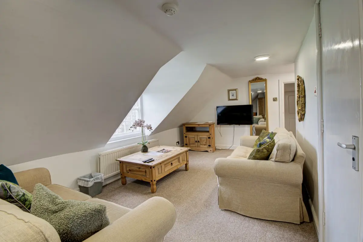 Skendleby Hall by Group Retreats