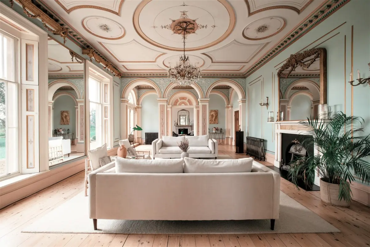Eleanor Hall - image 2