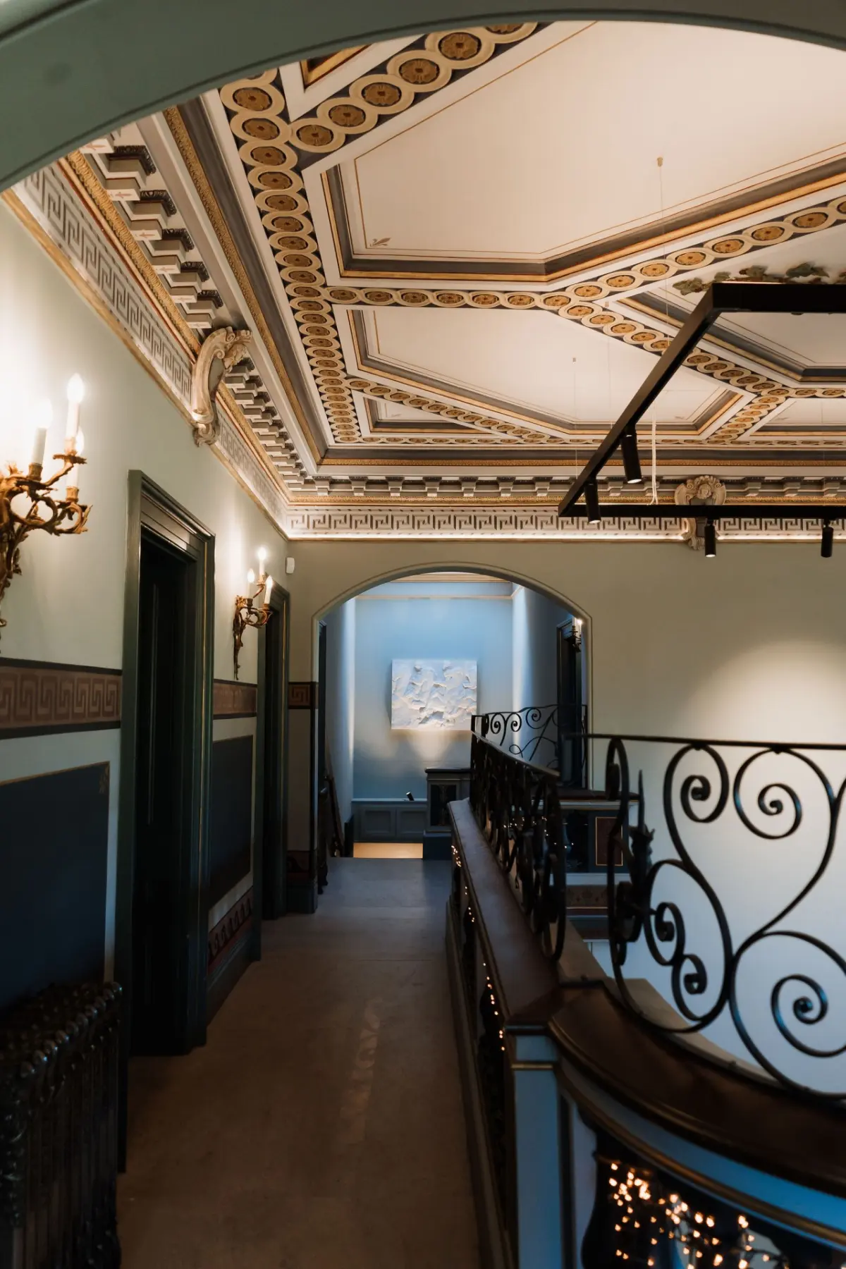 Eleanor Hall - image 15