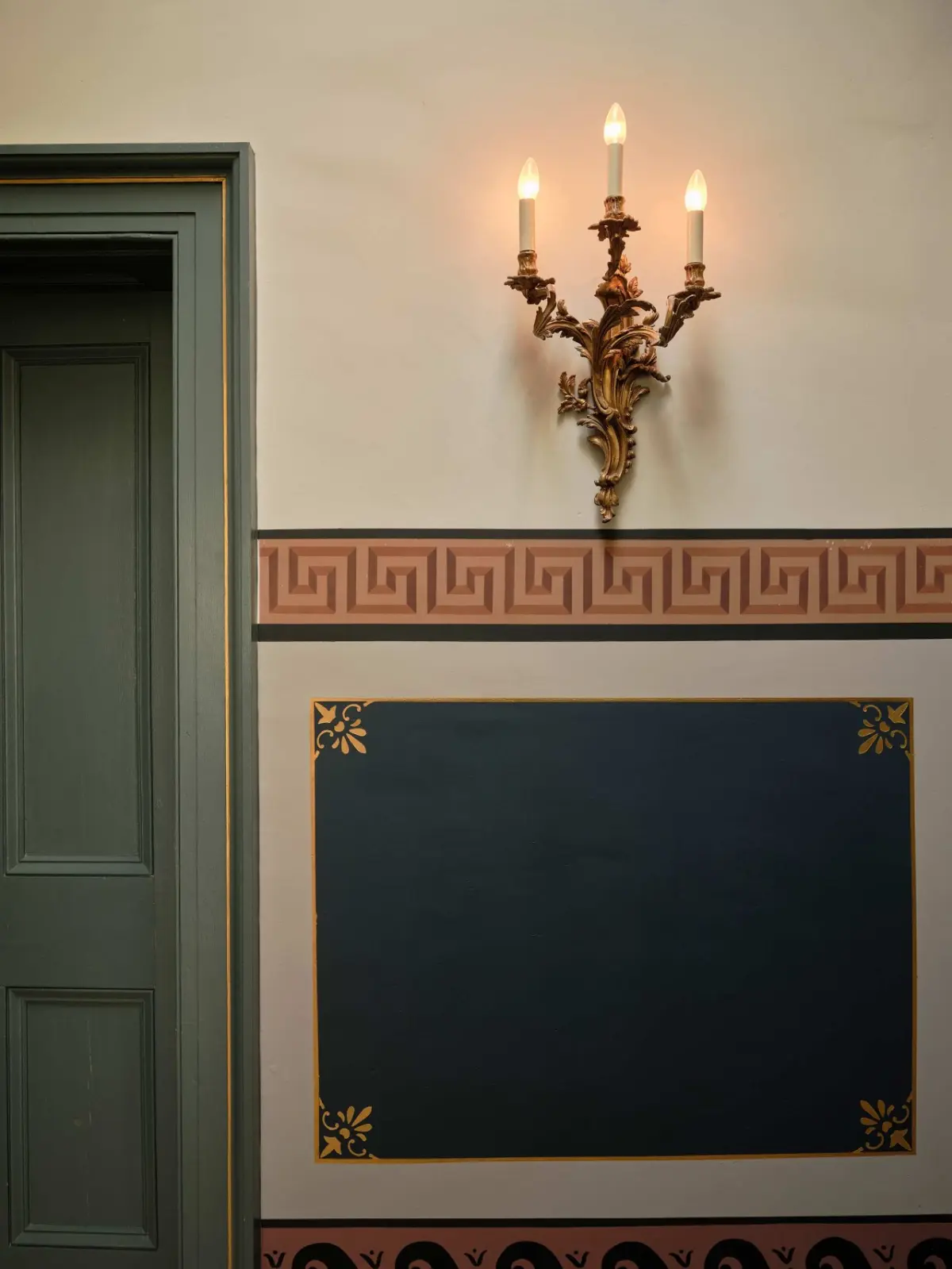 Eleanor Hall - image 24