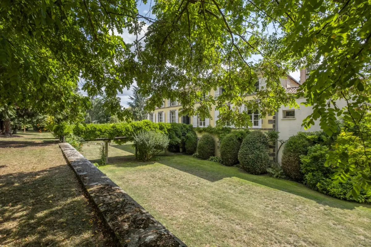 Chateau La Chuteliere - image 37