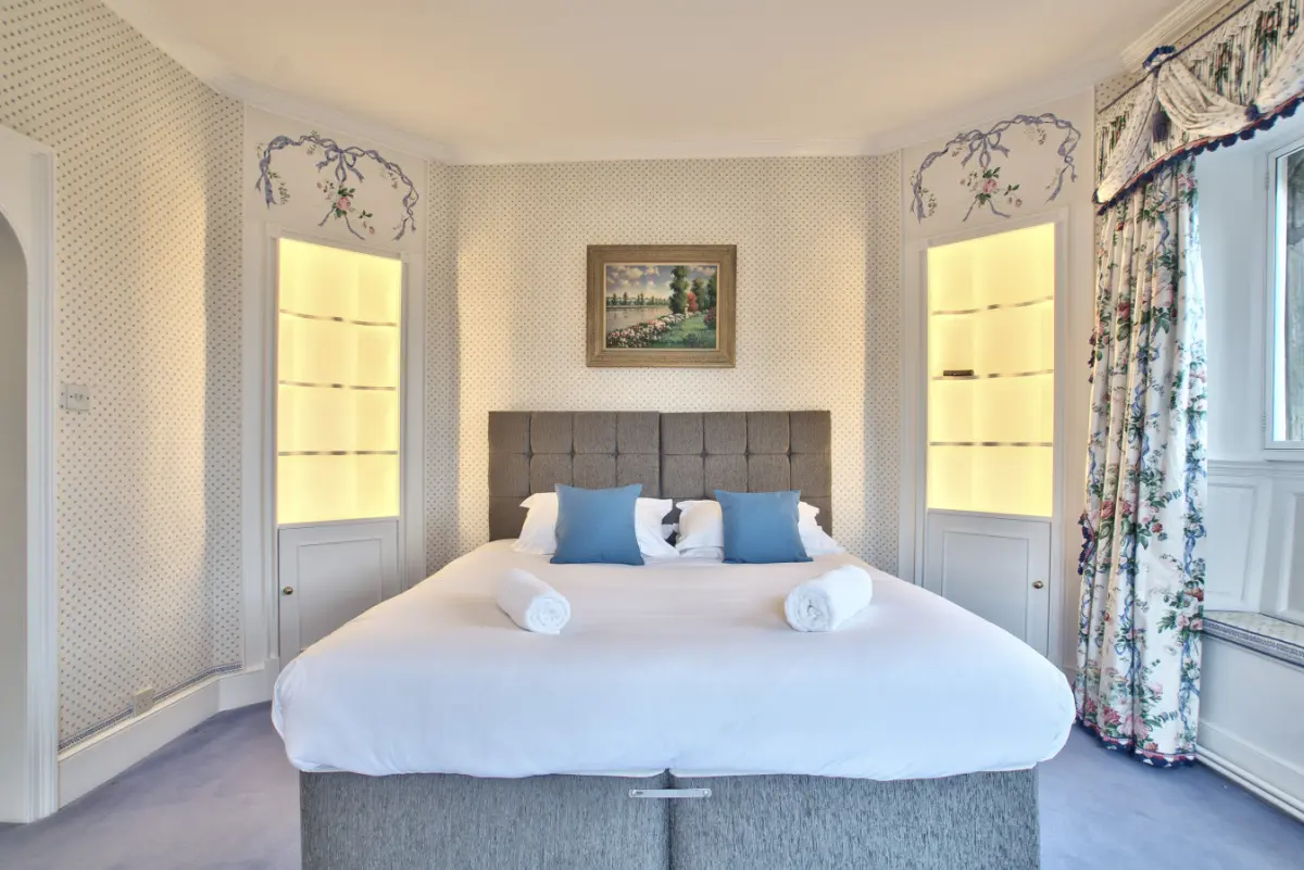 Fawley Court by Group Retreats