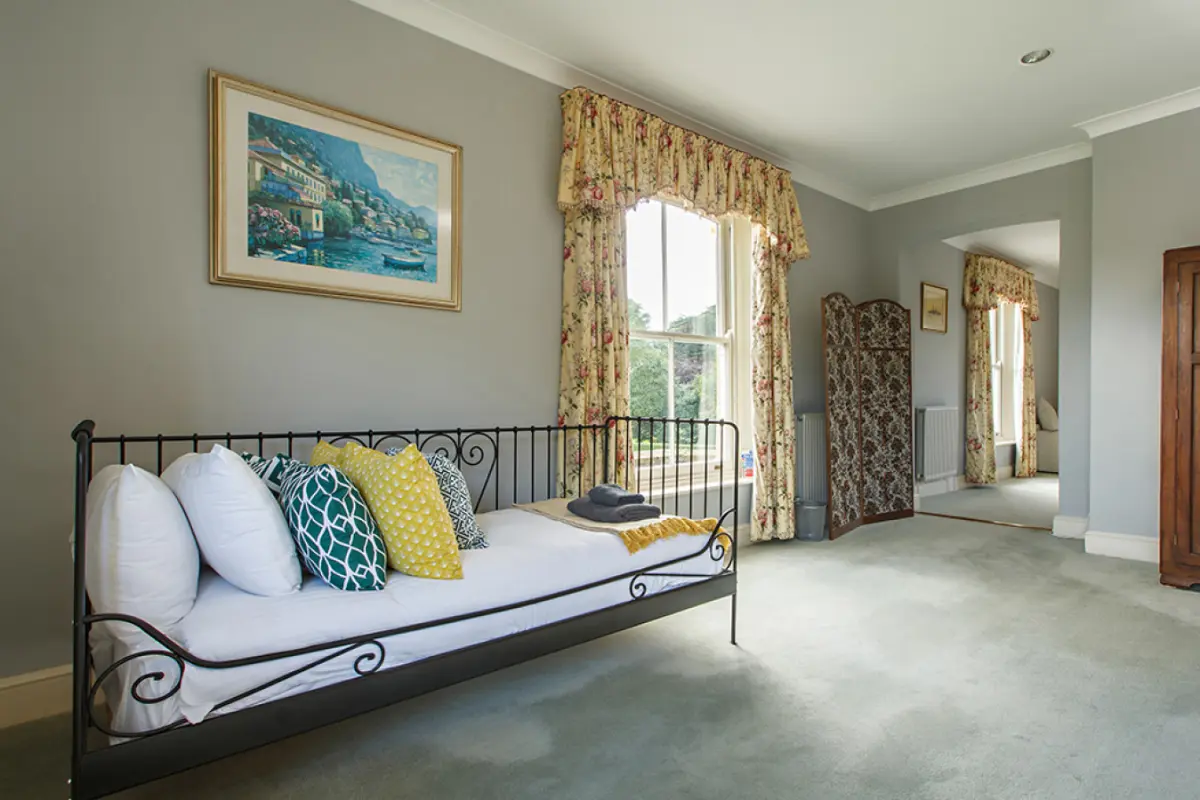 Saham Grove Hall by Group Retreats