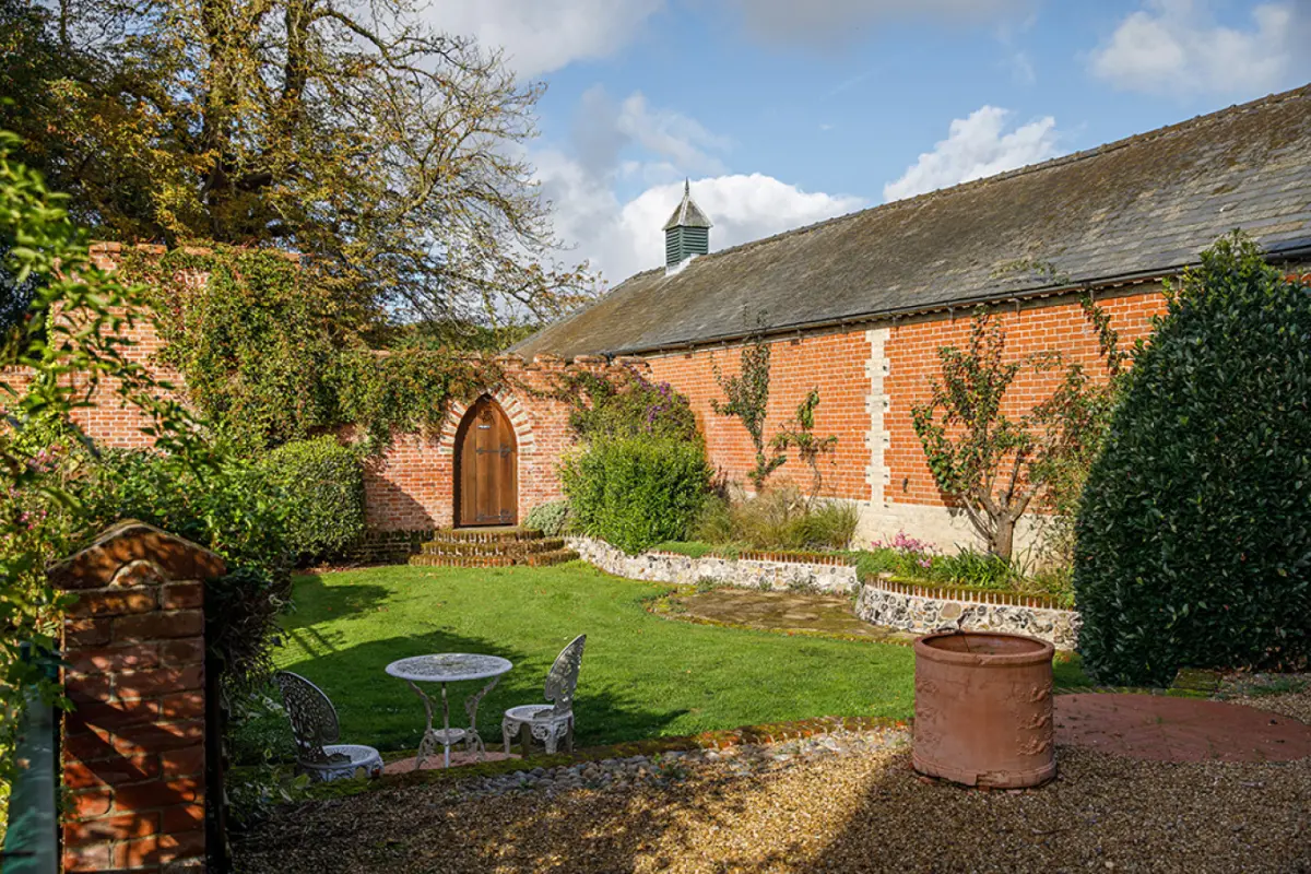 Saham Grove Hall by Group Retreats