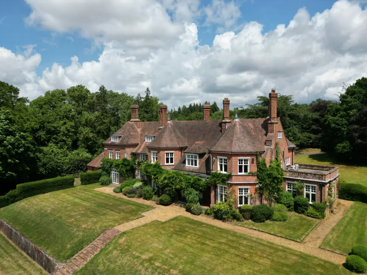 Alward House by Group Retreats