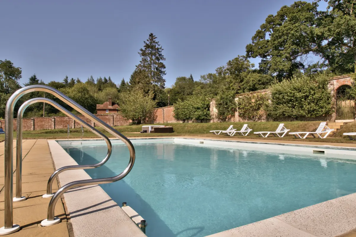 Alward House by Group Retreats