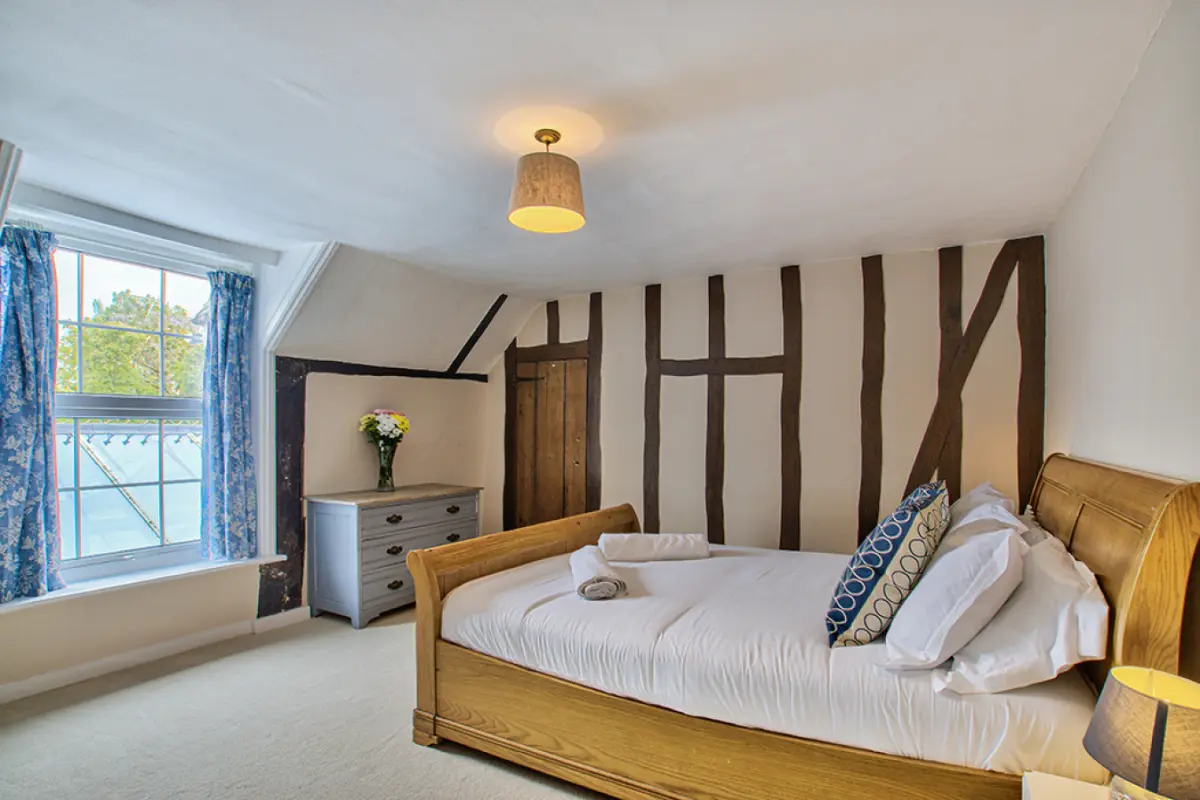 Ashfield Place Farm by Group Retreats