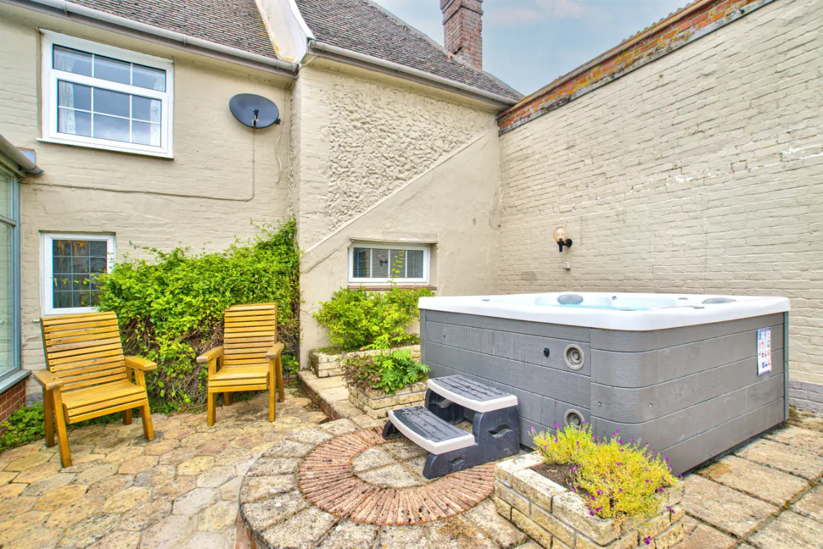 Ashfield Place Farm by Group Retreats