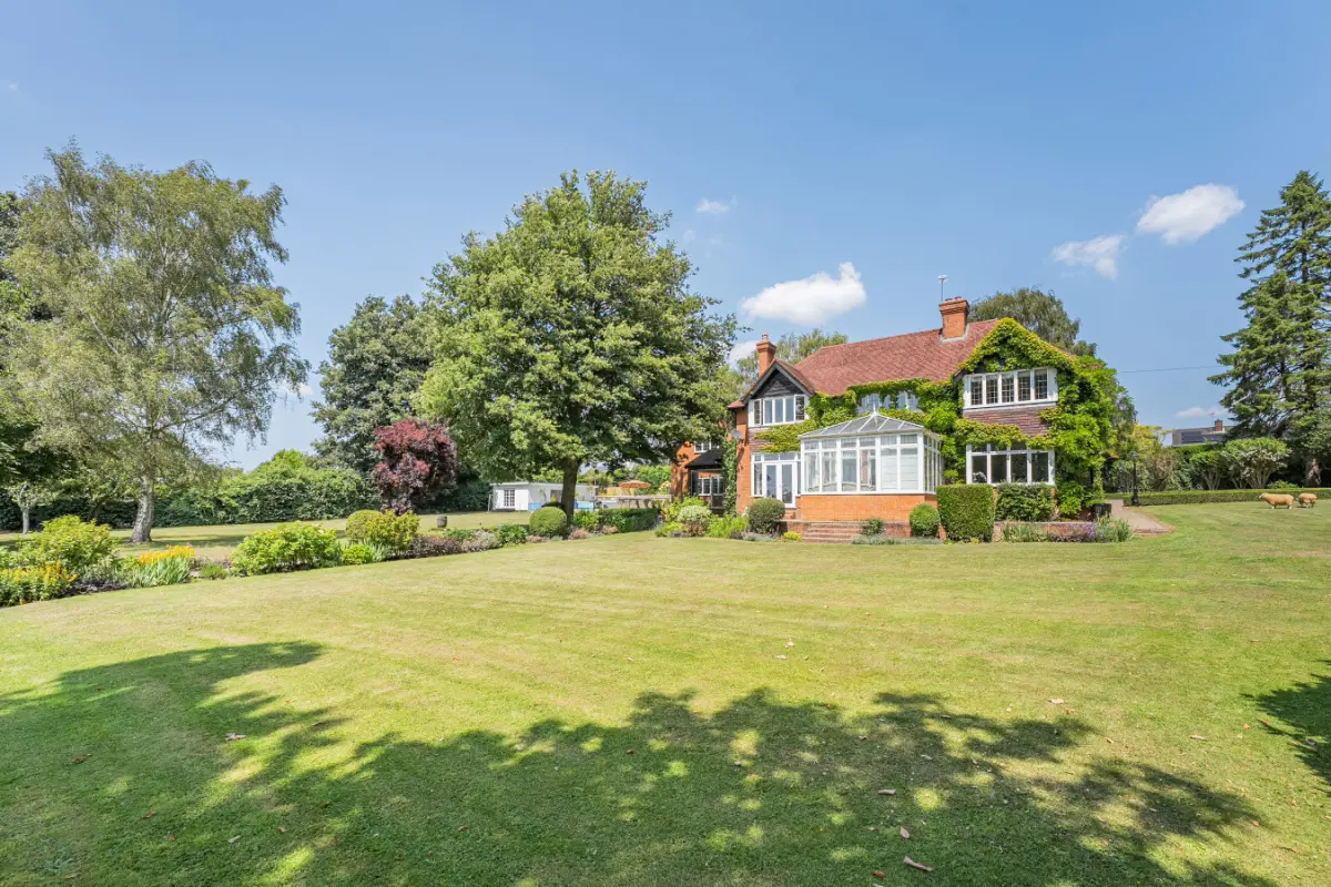 Old Lakenham by Group Retreats