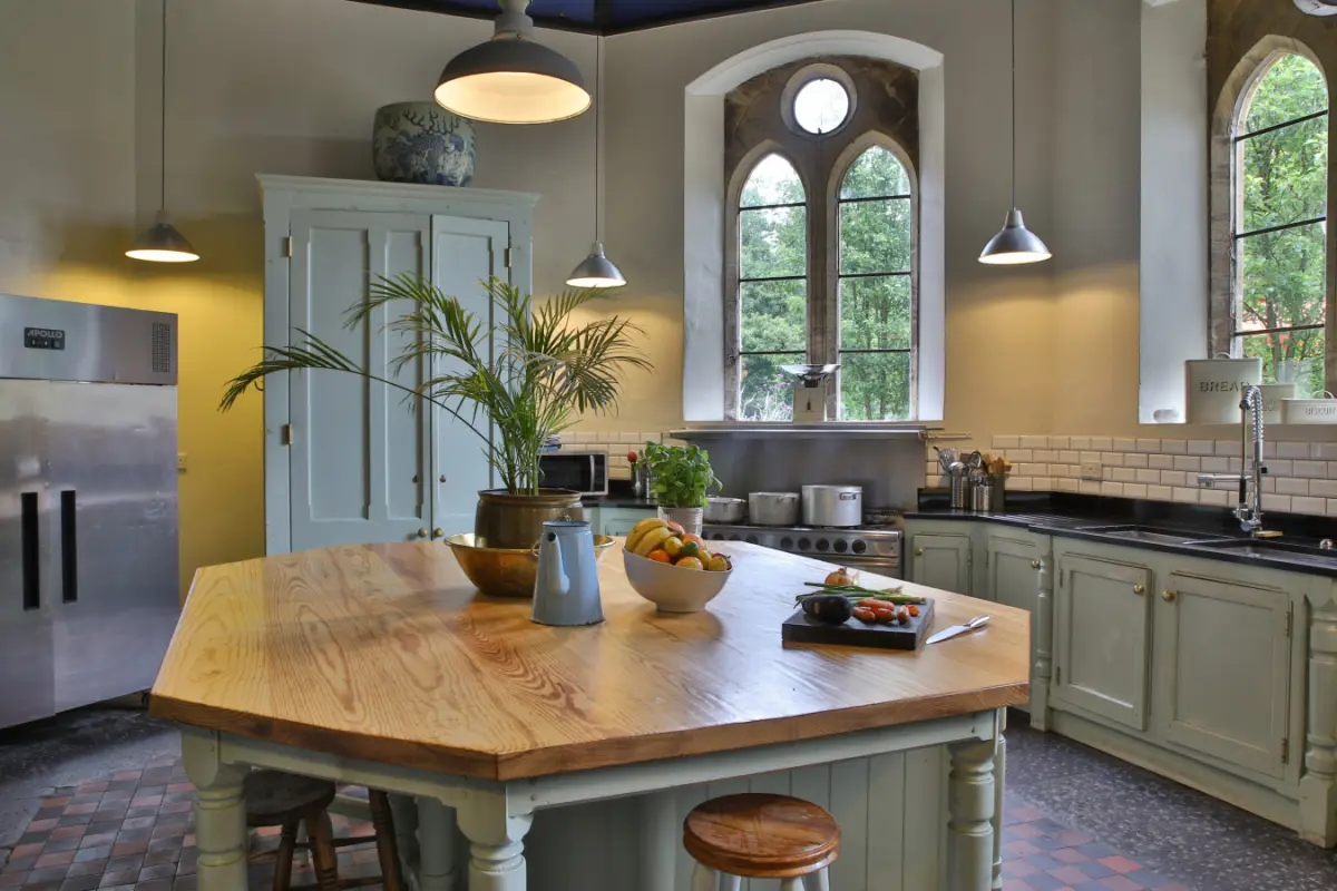 Tidswell Hall by Group Retreats