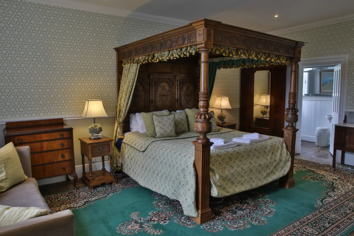 Tidswell Hall by Group Retreats