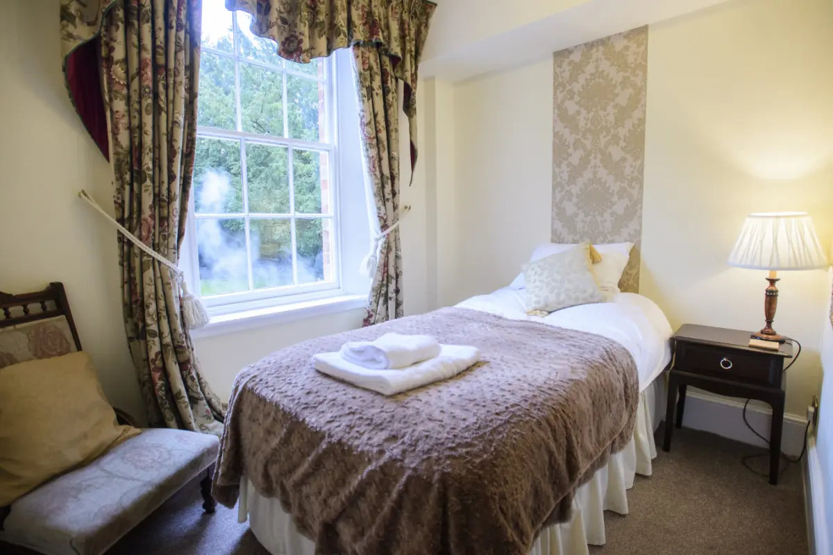 Skendleby Hall by Group Retreats