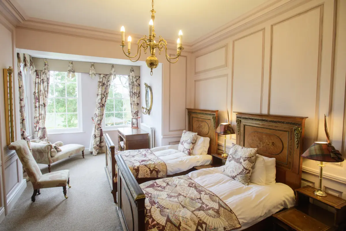 Skendleby Hall by Group Retreats