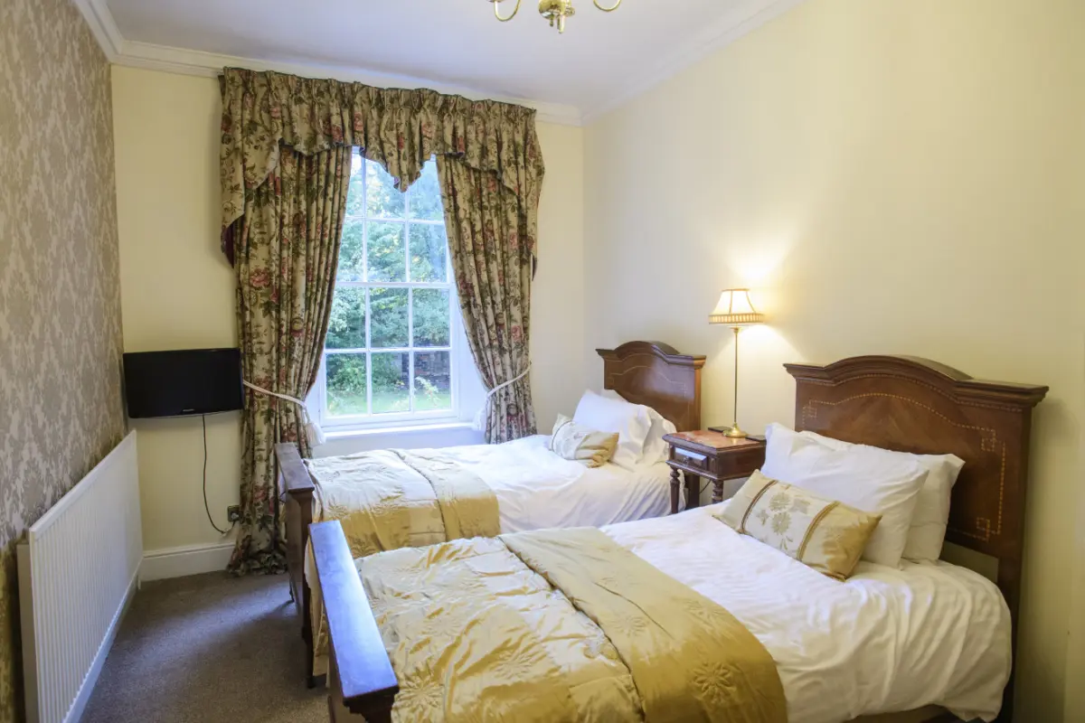 Skendleby Hall by Group Retreats